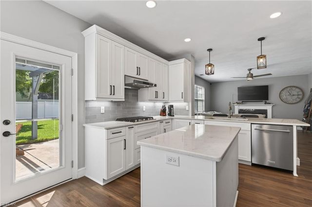 2613 Penshurst WAY, Virginia Beach, VA 23456