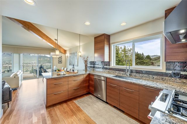 521 23rd Street NE, East Wenatchee, WA 98802