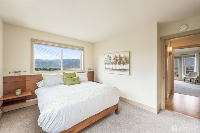 521 23rd Street NE, East Wenatchee, WA 98802