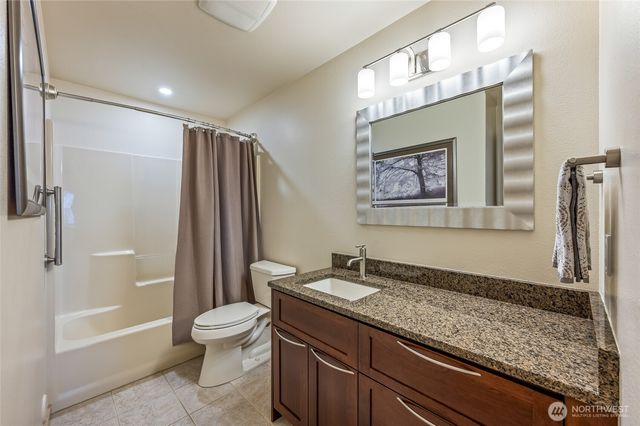 521 23rd Street NE, East Wenatchee, WA 98802