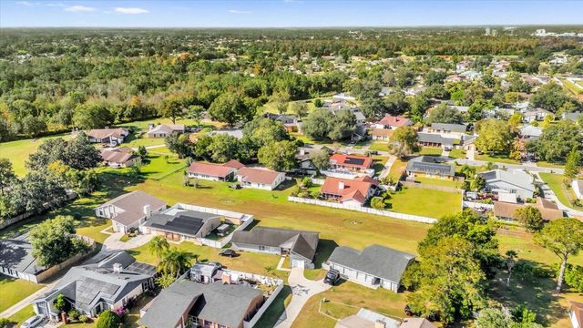 812 E. FLAG LANE, Kissimmee, FL 34759