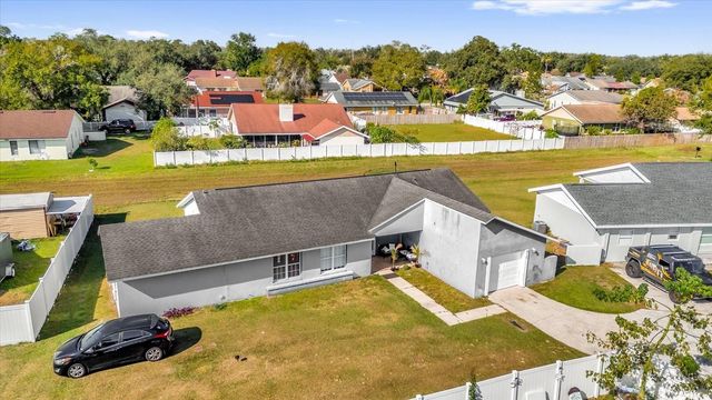 812 E. FLAG LANE, Kissimmee, FL 34759