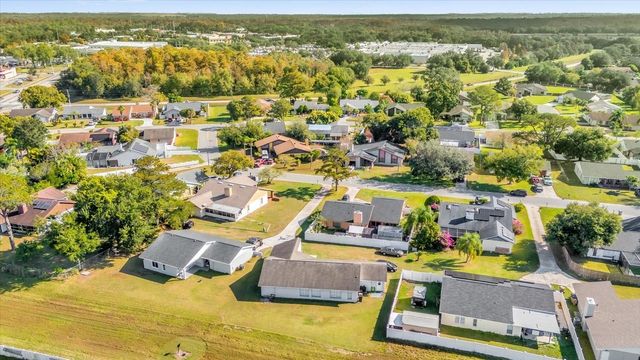 812 E. FLAG LANE, Kissimmee, FL 34759