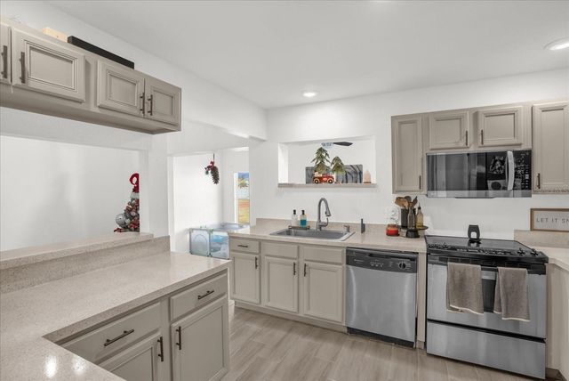 812 E. FLAG LANE, Kissimmee, FL 34759