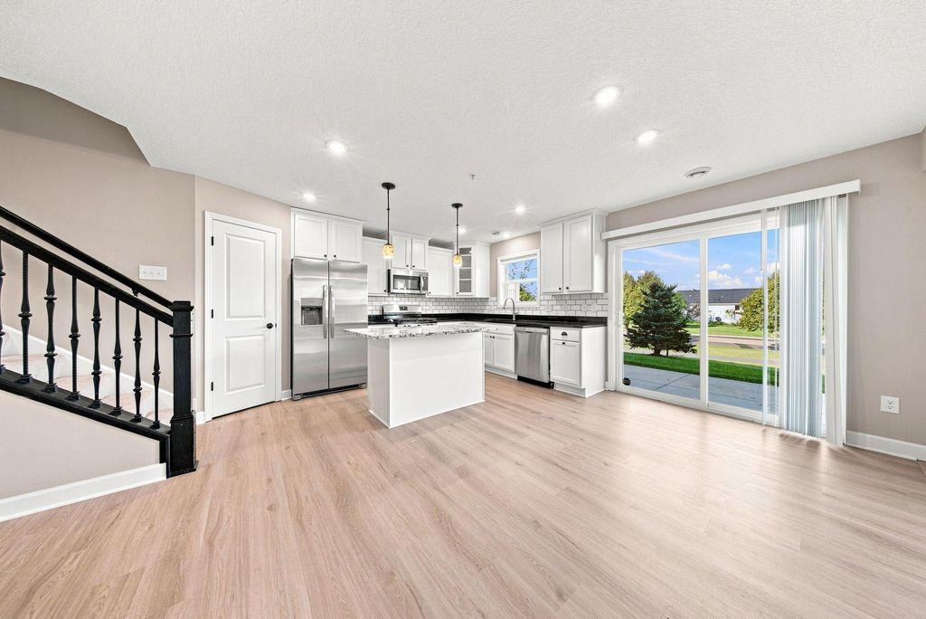 3278 Lakewood Trail, Woodbury, MN 55129 — photo 5