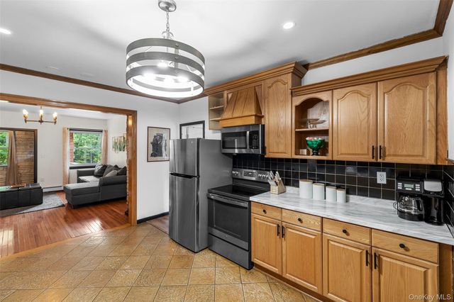 2 May Place, Glen Spey, NY 12737