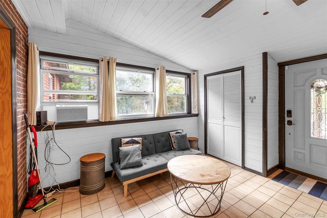 2 May Place, Glen Spey, NY 12737
