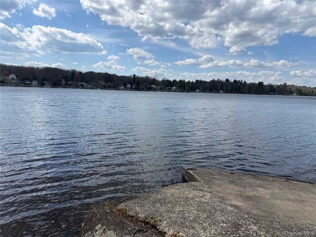 2 May Place, Glen Spey, NY 12737
