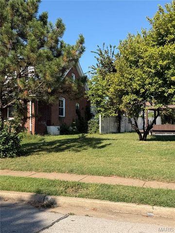 3637 Pine Grove Avenue, Uplands Park, MO 63121