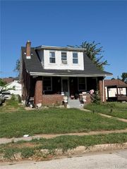 3637 Pine Grove Avenue, Uplands Park, MO 63121