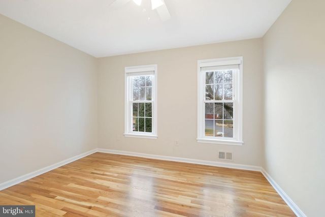 6 KIRKWALL CT, Potomac, MD 20854