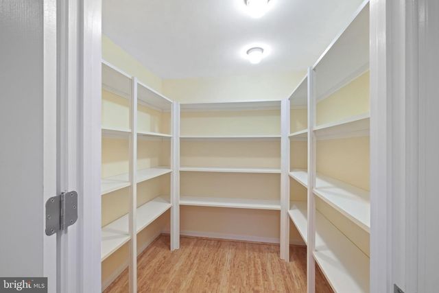 6 KIRKWALL CT, Potomac, MD 20854