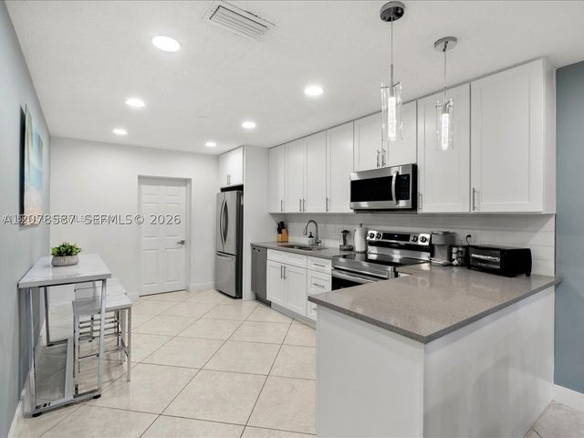 5063 SW 27th Ave 5063, Fort Lauderdale, FL 33312
