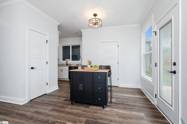 100 Potomac Avenue, Greenville, SC 29605