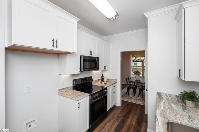 100 Potomac Avenue, Greenville, SC 29605