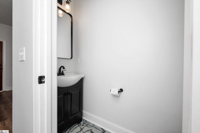 100 Potomac Avenue, Greenville, SC 29605