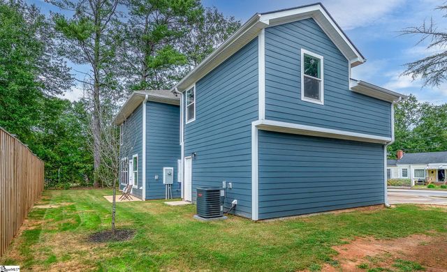 100 Potomac Avenue, Greenville, SC 29605