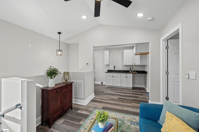 100 Potomac Avenue, Greenville, SC 29605