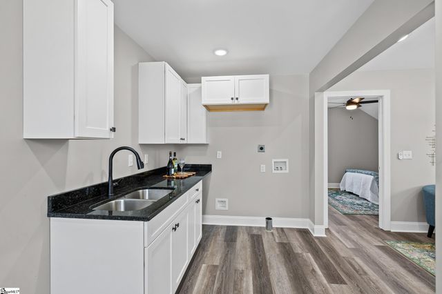 100 Potomac Avenue, Greenville, SC 29605