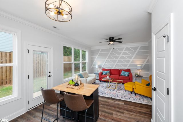 100 Potomac Avenue, Greenville, SC 29605