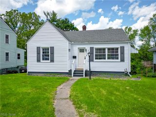 2717 Cleveland Avenue, Steubenville, OH 43952