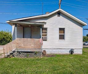 358 S Washington Avenue, Kankakee, IL 60901