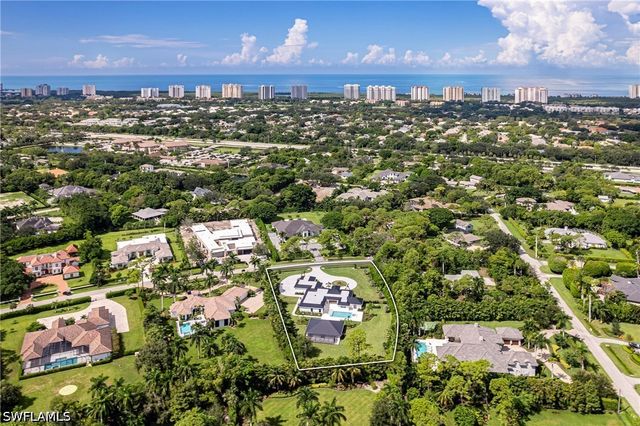 620 Carica RD, Naples, FL 34108