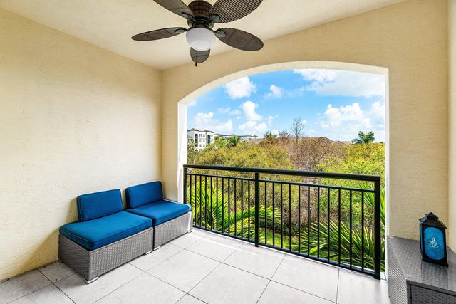 1411 RENAISSANCE Way 411, Boynton Beach, FL 33426