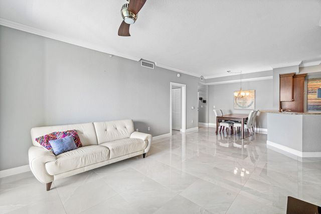 1411 RENAISSANCE Way 411, Boynton Beach, FL 33426