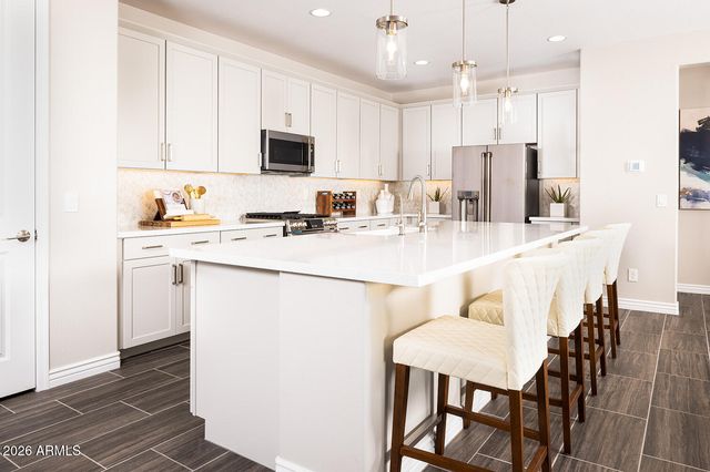 5127 W TOP HAND Trail, Laveen, AZ 85339