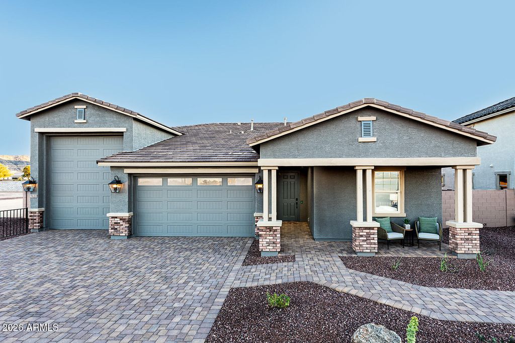 5127 W TOP HAND Trail, Laveen, AZ 85339