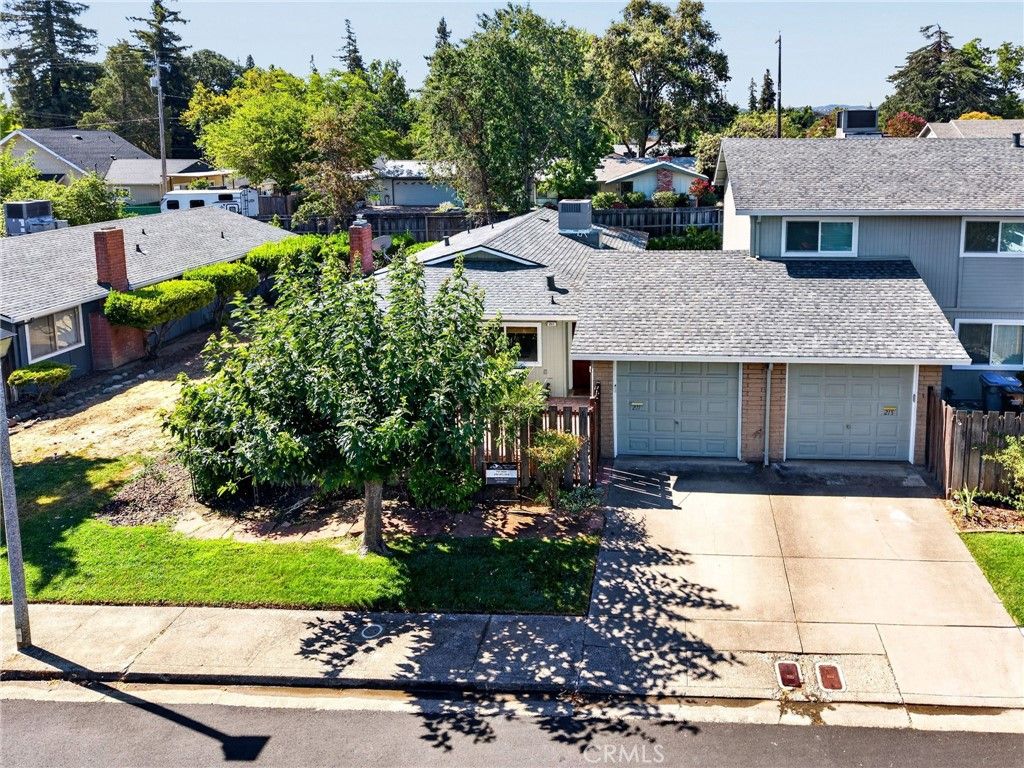 Image 1 of property listing at 211 Mariah, Lakeport, CA 95453