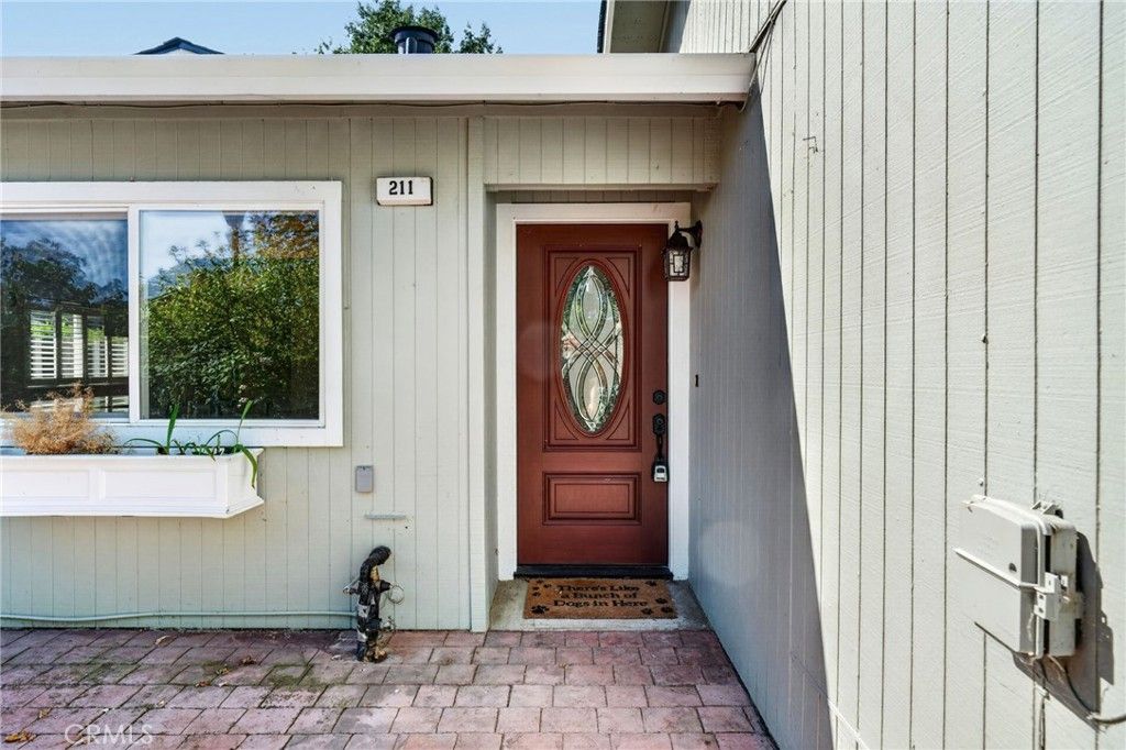 Image 2 of property listing at 211 Mariah, Lakeport, CA 95453