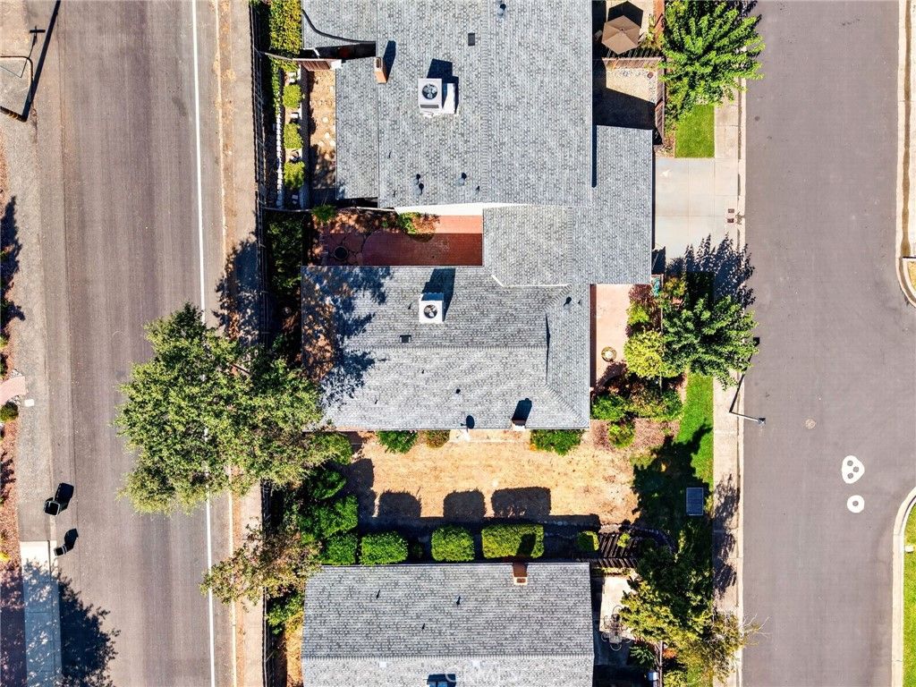 Image 26 of property listing at 211 Mariah, Lakeport, CA 95453