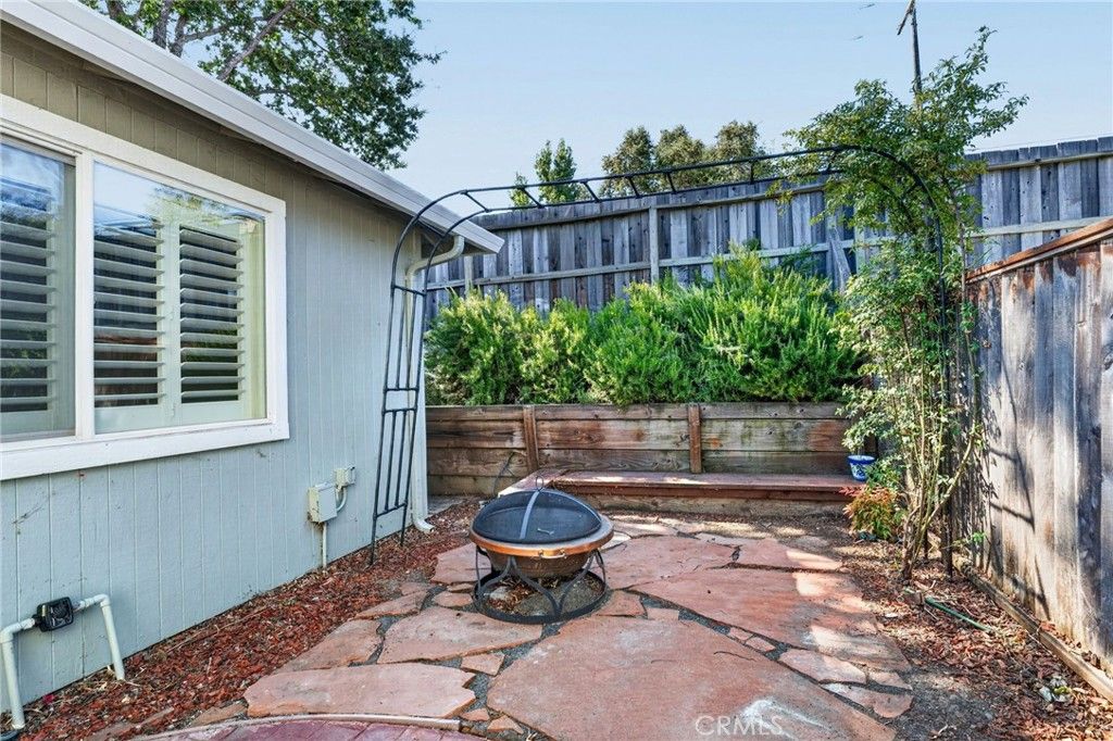 Image 5 of property listing at 211 Mariah, Lakeport, CA 95453