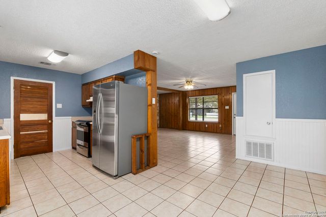 127 Harless, Center Point, TX 78010