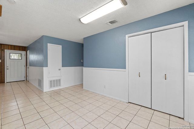 127 Harless, Center Point, TX 78010