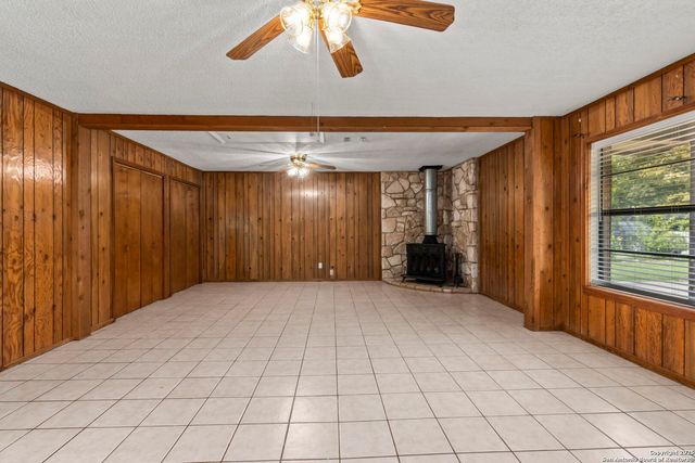 127 Harless, Center Point, TX 78010