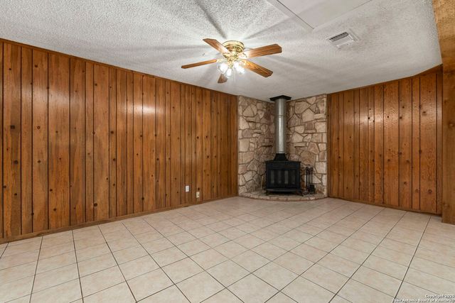 127 Harless, Center Point, TX 78010