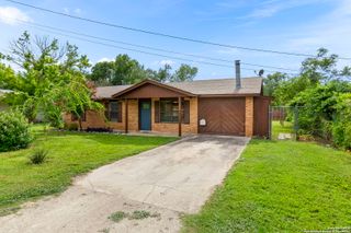 127 Harless, Center Point, TX 78010