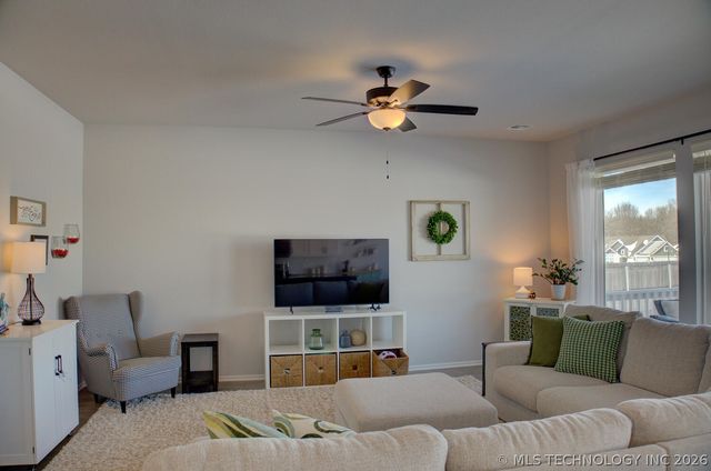 814 Honolulu Place, Broken Arrow, OK 74012