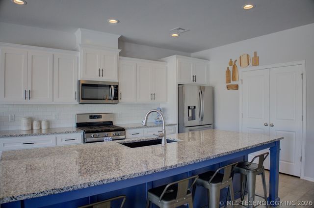 814 Honolulu Place, Broken Arrow, OK 74012