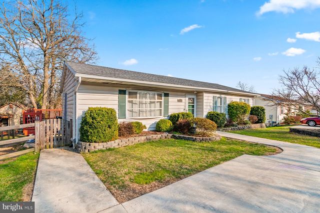 8819 JASPER LN, Baltimore, MD 21234