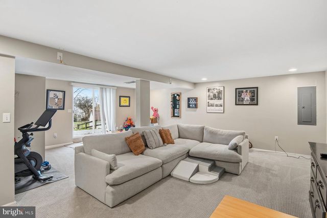 8819 JASPER LN, Baltimore, MD 21234