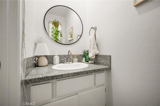 13901 Olive View Lane 42, Sylmar, CA 91342