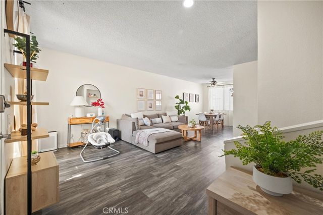 13901 Olive View Lane 42, Sylmar, CA 91342