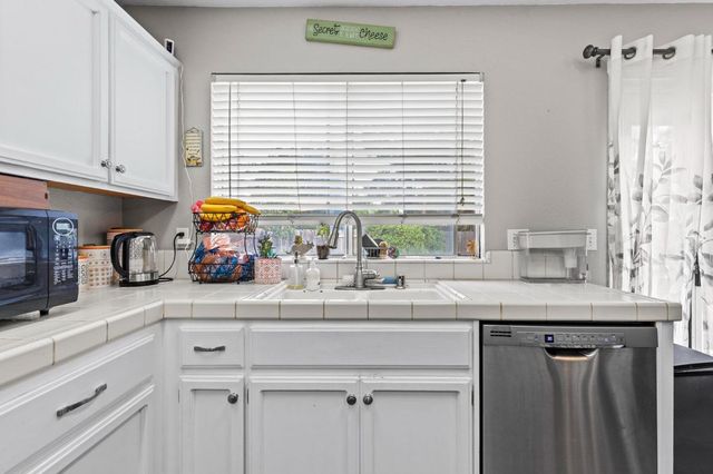 503 Millfront Ave, Yuba City, CA 95991