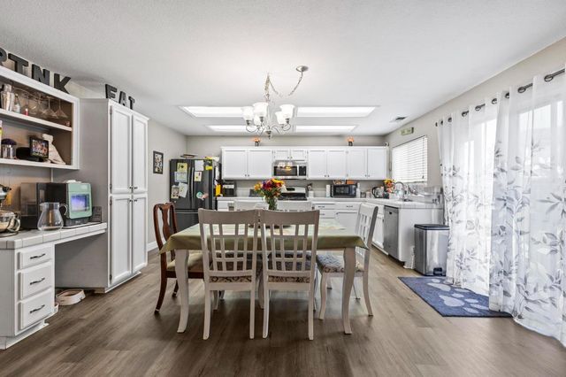 503 Millfront Ave, Yuba City, CA 95991