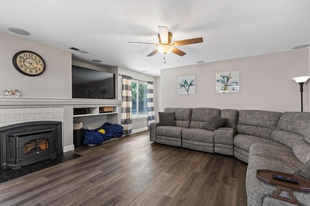 503 Millfront Ave, Yuba City, CA 95991