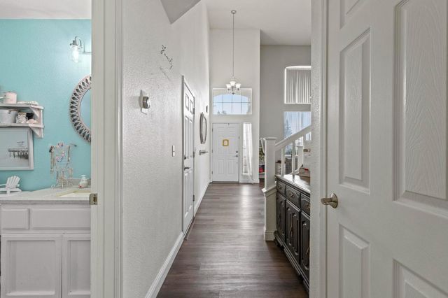 503 Millfront Ave, Yuba City, CA 95991